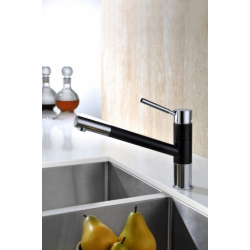 Delaware - 44   (czarny metalic)